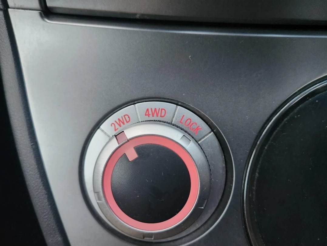 Used Mitsubishi Delica 2010 for sale - 76101321: Photo 24