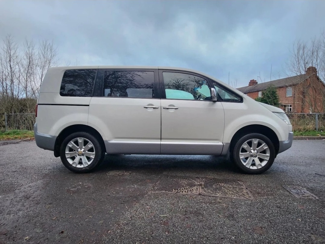 Used Mitsubishi Delica 2010 for sale - 76101321: Photo 6