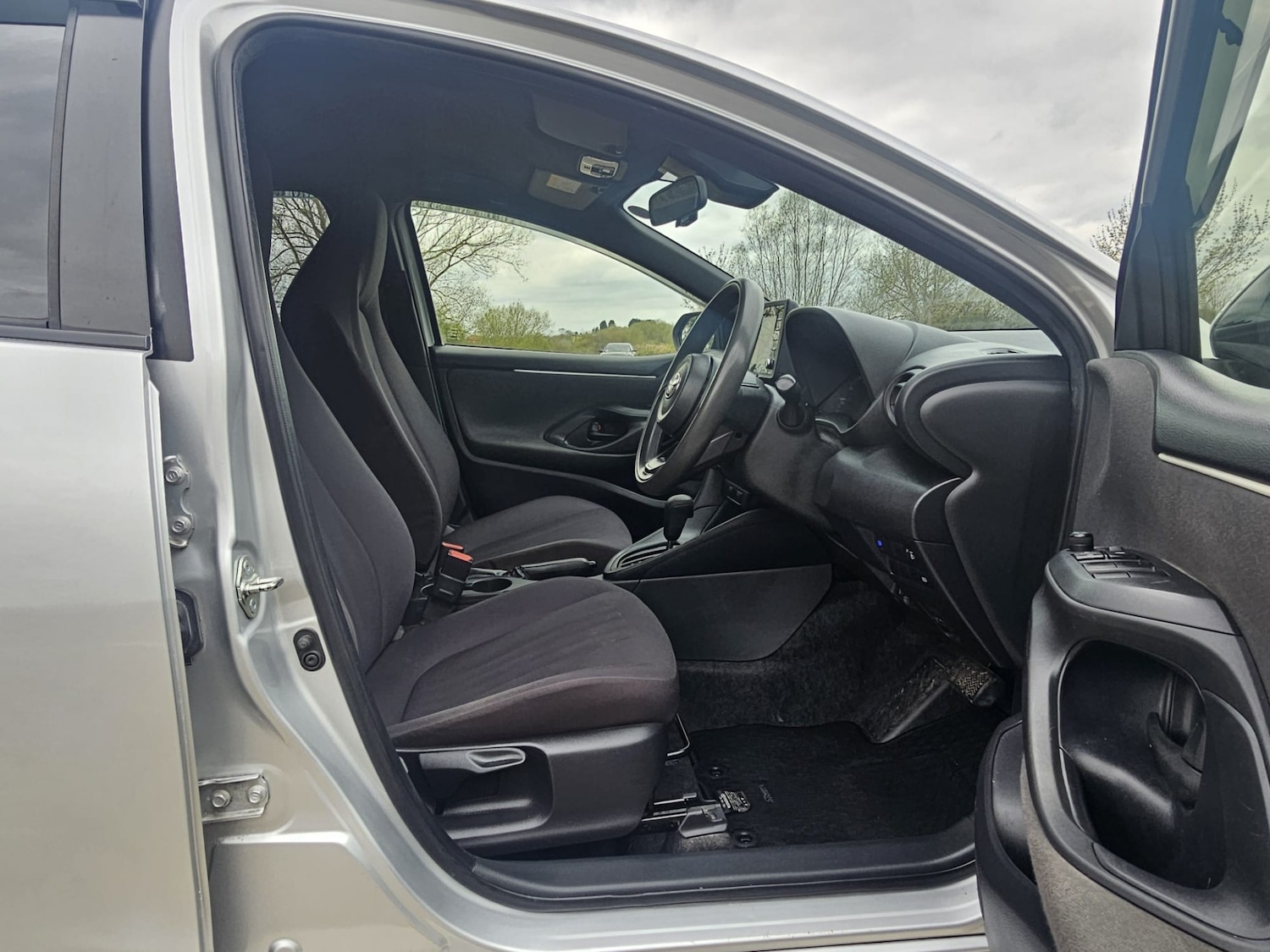 Used Toyota Yaris for sale - 78092769: Photo 12