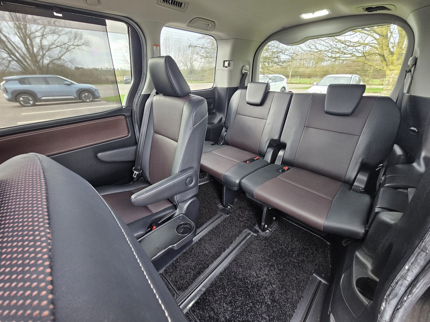 Used Toyota Voxy for sale - 77888709: Photo 21