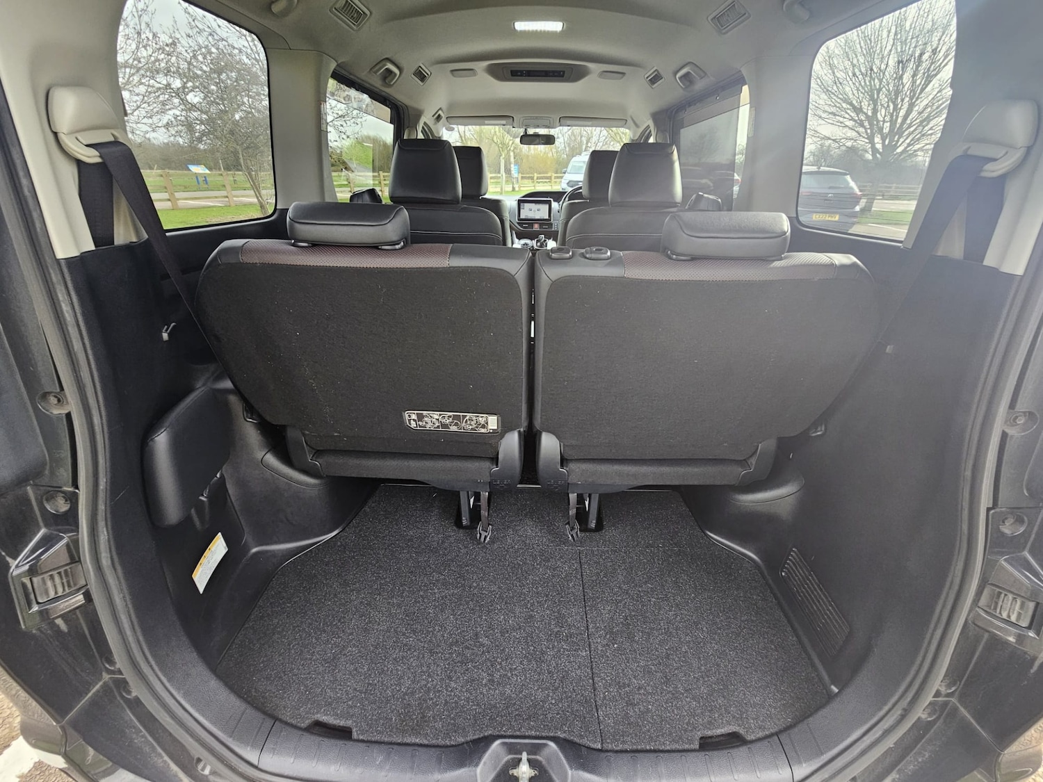 Used Toyota Voxy for sale - 77888709: Photo 29