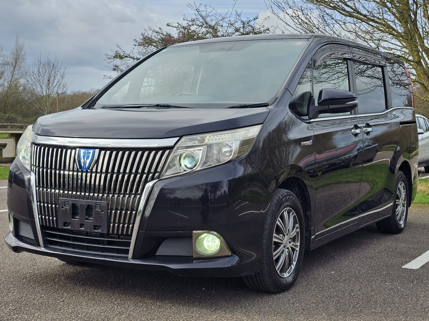 Used Toyota Voxy for sale - 77888709: Photo 3