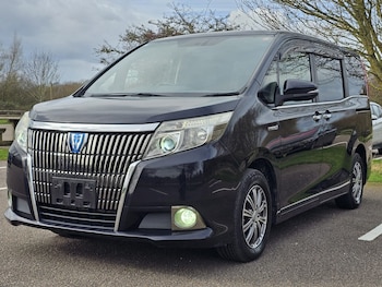 Used Toyota Voxy 2015 for sale - 77888709: Photo