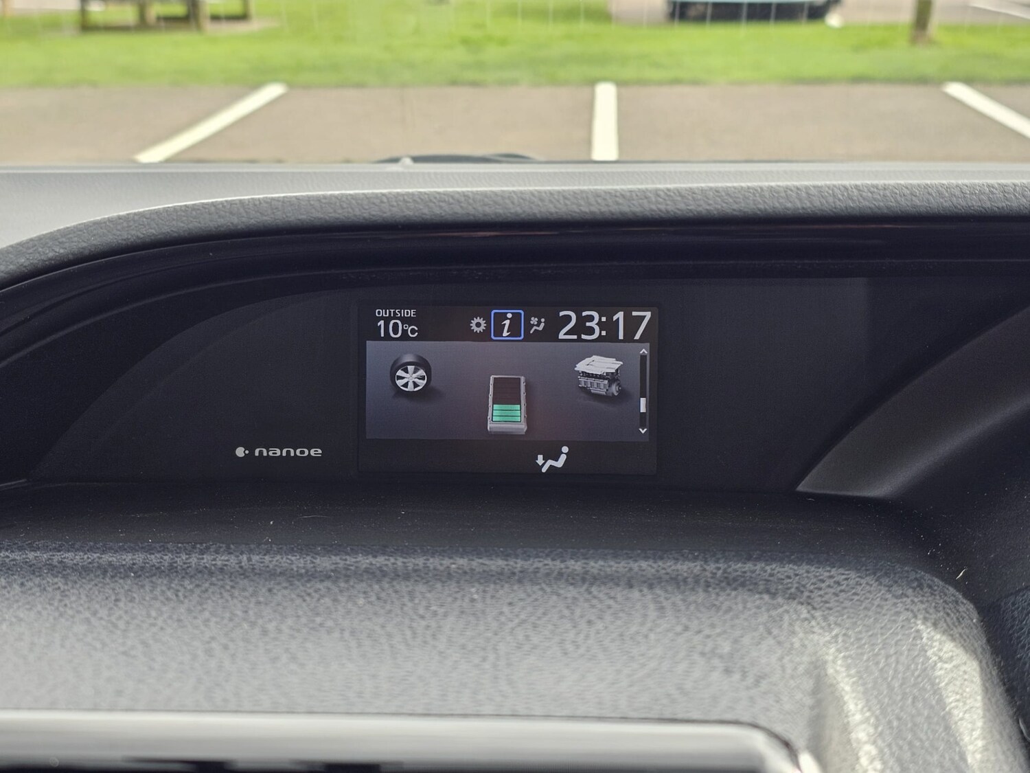 Used Toyota Voxy for sale - 77888709: Photo 40