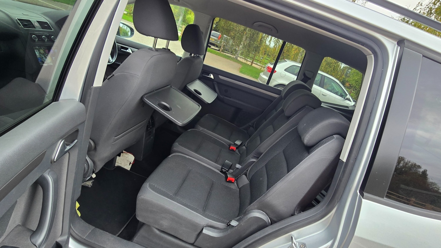 Used Volkswagen Touran 2012 for sale - 76293402: Photo 12