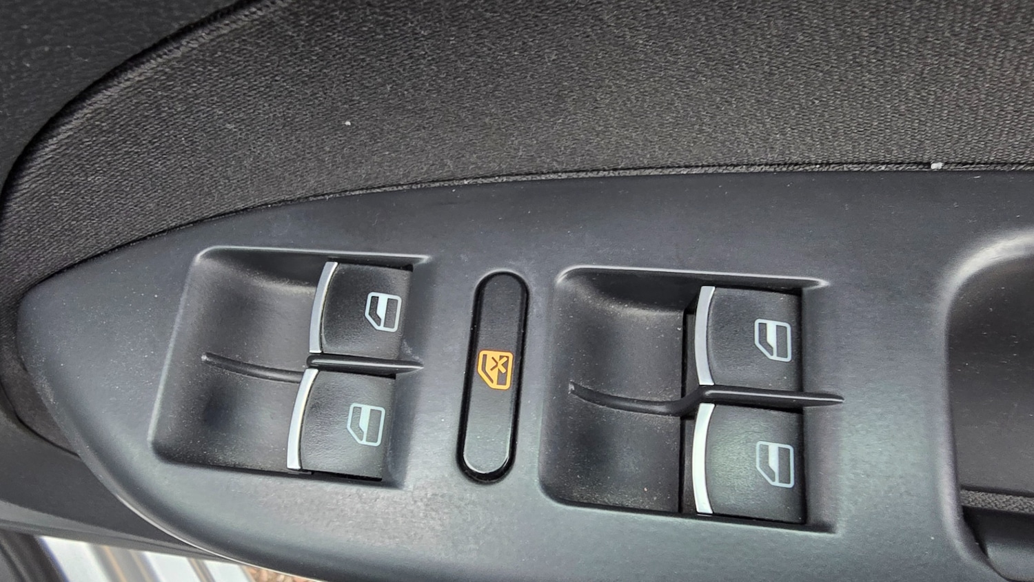 Used Volkswagen Touran 2012 for sale - 76293402: Photo 31