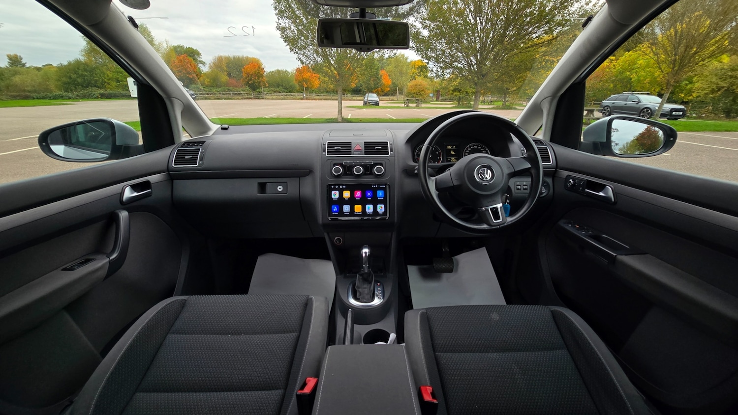 Used Volkswagen Touran 2012 for sale - 76293402: Photo 8