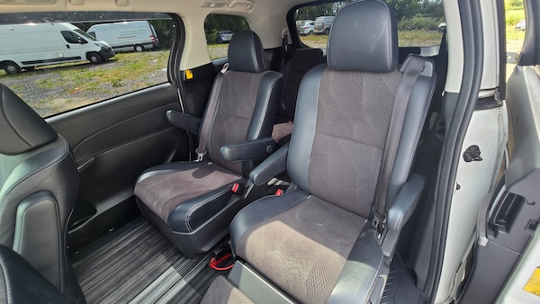 Used Toyota Estima 2024 for sale - 75018575: Photo 21