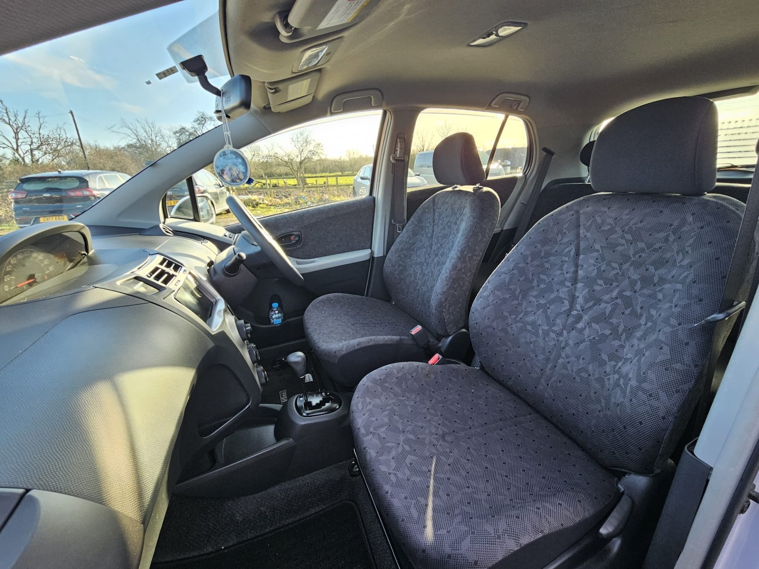 Used Toyota Vitz 2023 for sale - 77311465: Photo 11