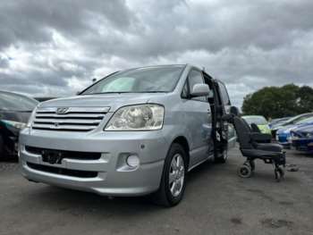 Used Toyota Noah 2002 for sale - 68639892: Photo