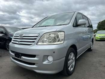 Used Toyota Noah 2002 for sale - 68639892: Photo