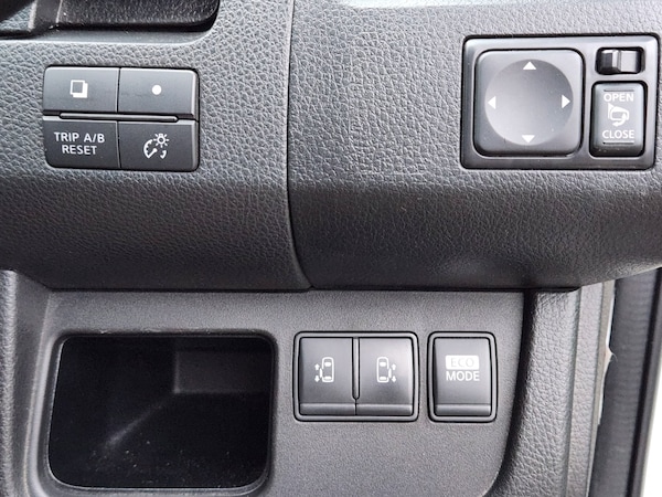 Used Nissan Serena 2013 for sale - 70042978: Photo 17