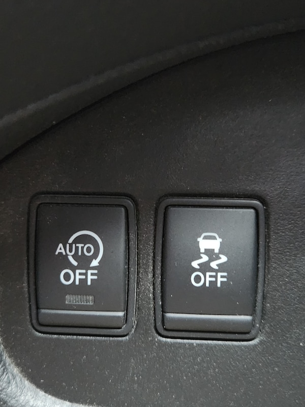 Used Nissan Serena 2013 for sale - 70042978: Photo 21