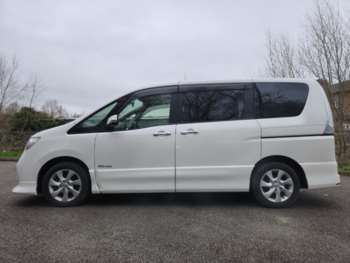 Used Nissan Serena 2013 for sale - 70042978: Photo