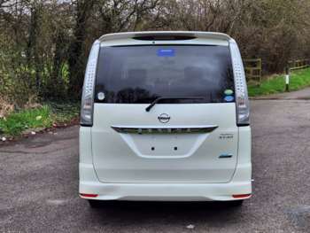 Used Nissan Serena 2013 for sale - 70042978: Photo