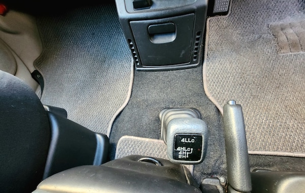 Used Mitsubishi Delica 2005 for sale - 72406712: Photo 12