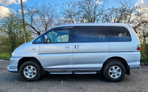 Used Mitsubishi Delica 2005 for sale - 72406712: Photo 3