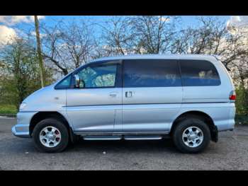 Used Mitsubishi Delica 2005 for sale - 72406712: Photo