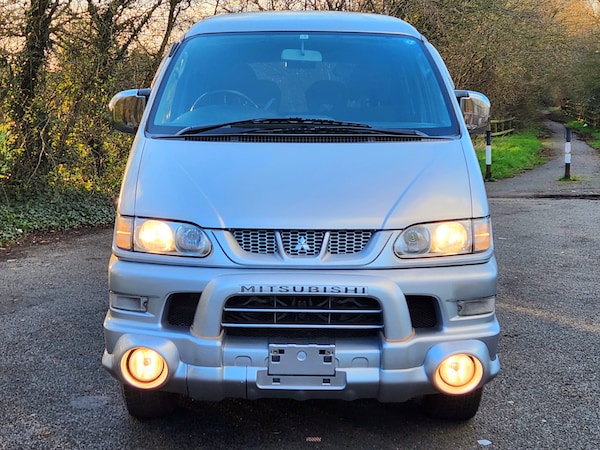 Used Mitsubishi Delica 2005 for sale - 72406712: Photo 8