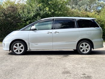 Used Toyota Estima 2010 for sale - 75959365: Photo