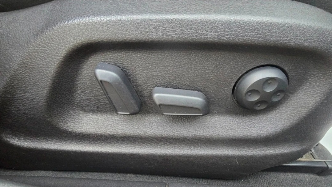 Used Audi Q3 for sale - 76837236: Photo 16