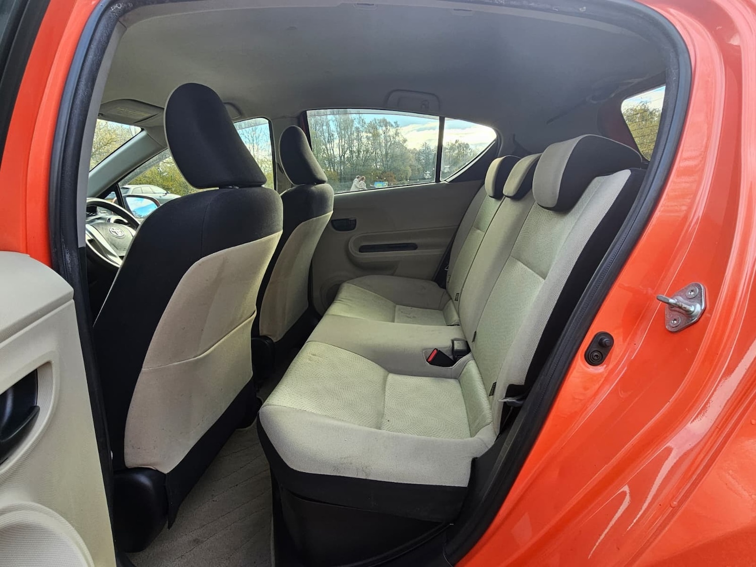 Used Toyota Aqua 2023 for sale - 76518108: Photo 15