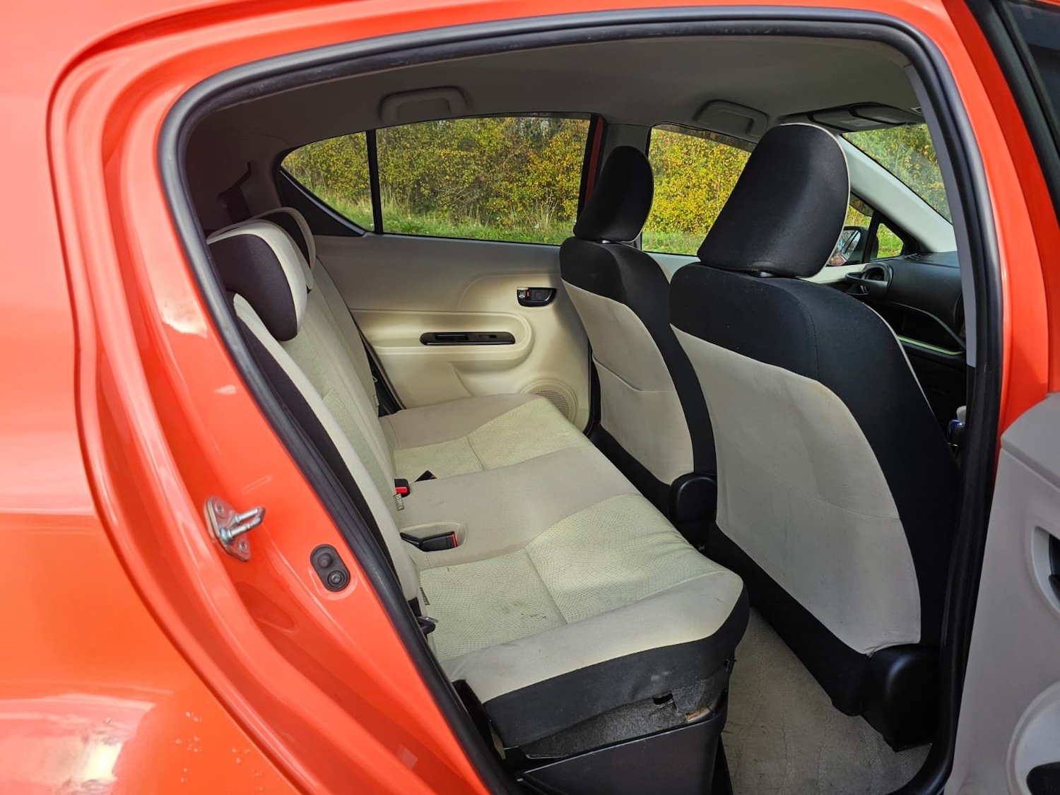 Used Toyota Aqua 2023 for sale - 76518108: Photo 16