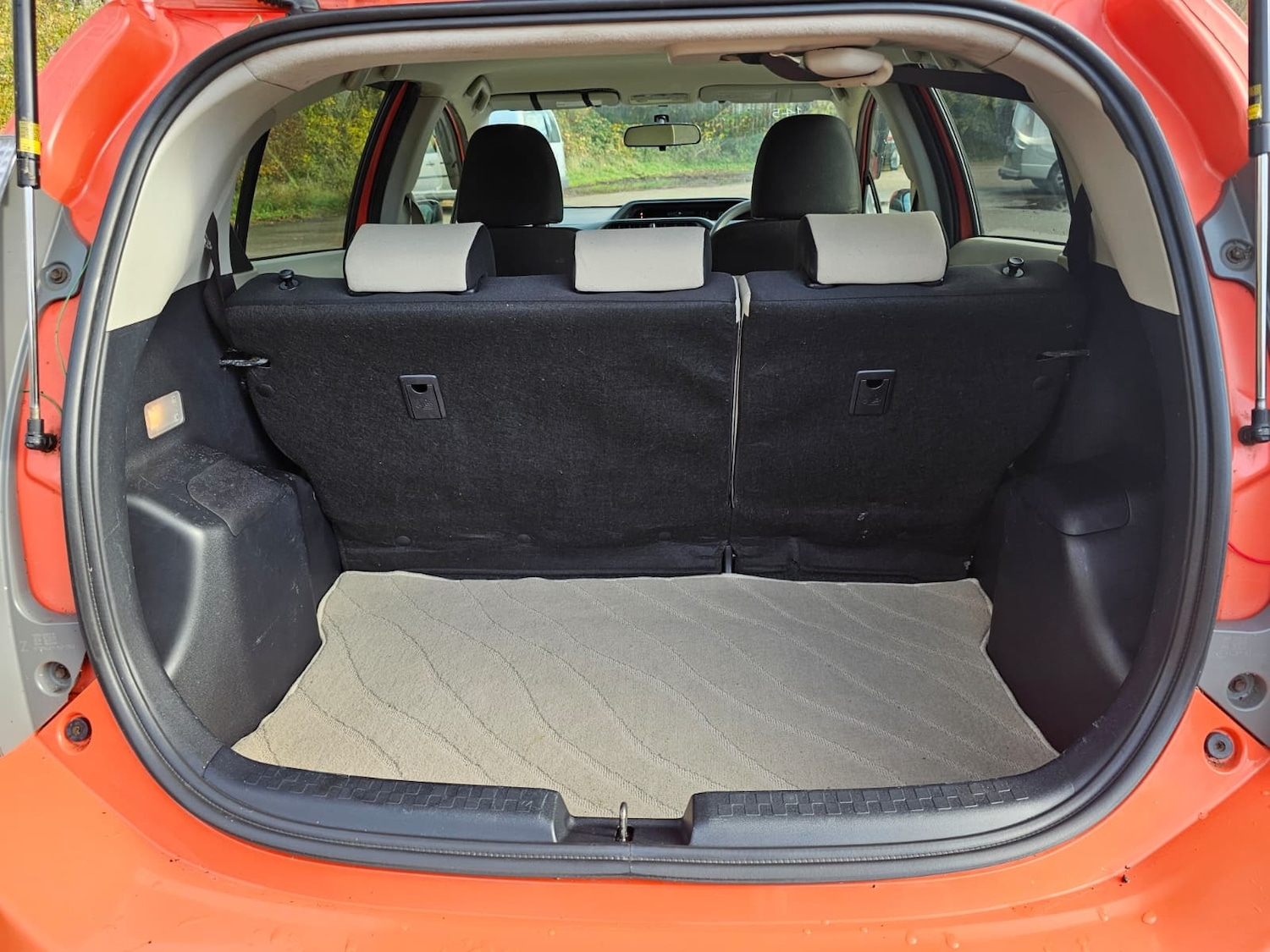 Used Toyota Aqua 2023 for sale - 76518108: Photo 18