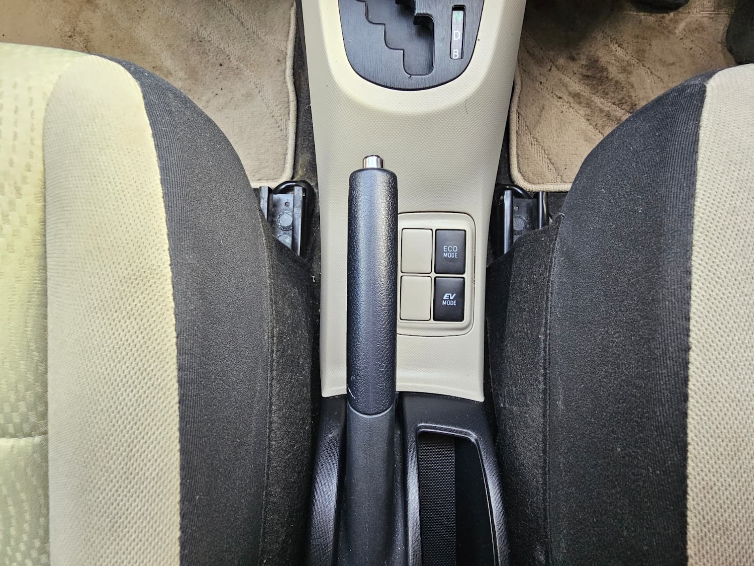 Used Toyota Aqua 2023 for sale - 76518108: Photo 23