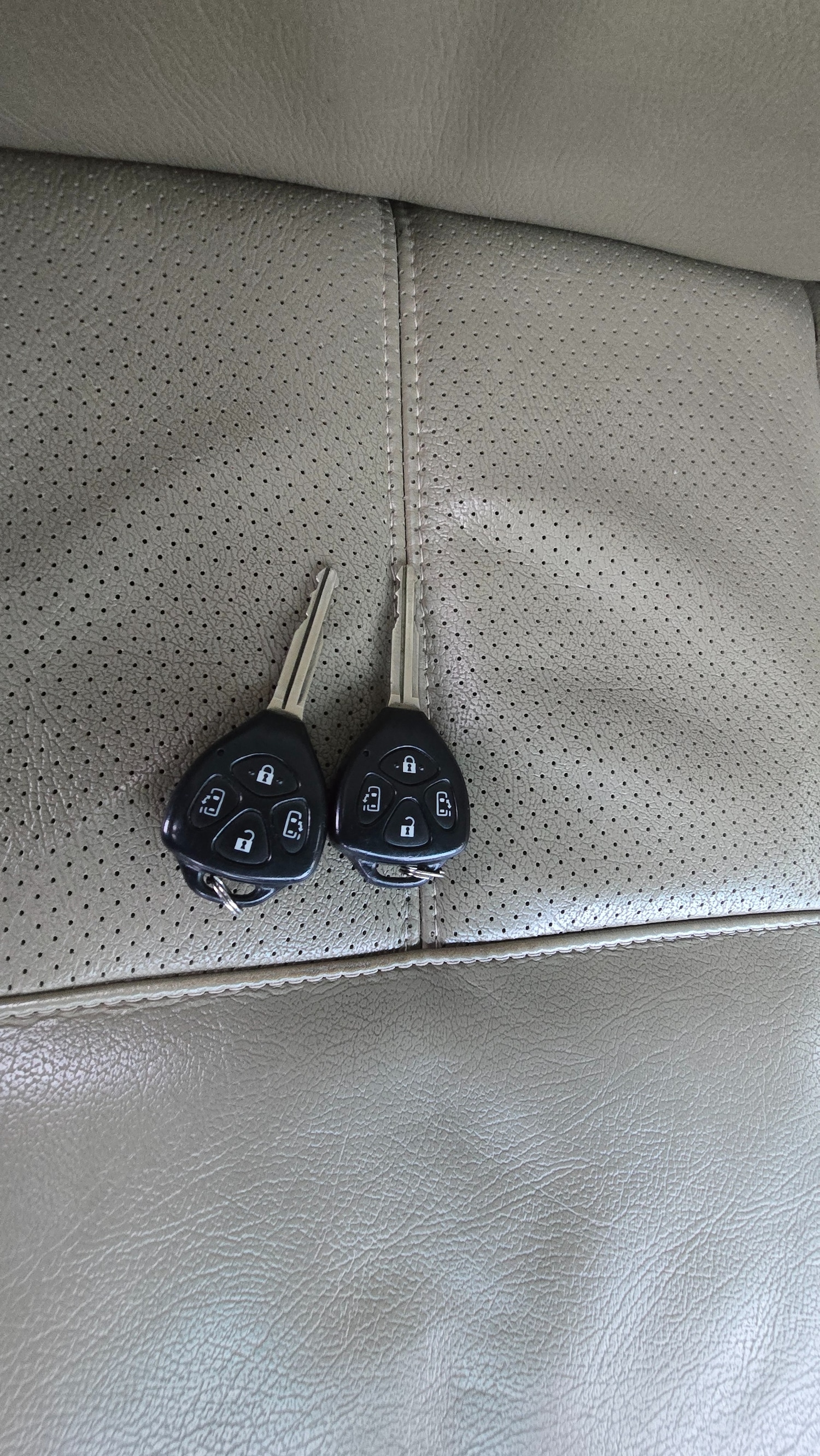 Used Toyota Previa 2022 for sale - 76478120: Photo 16