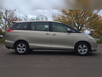 Used Toyota Previa 2011 for sale - 76478120: Photo