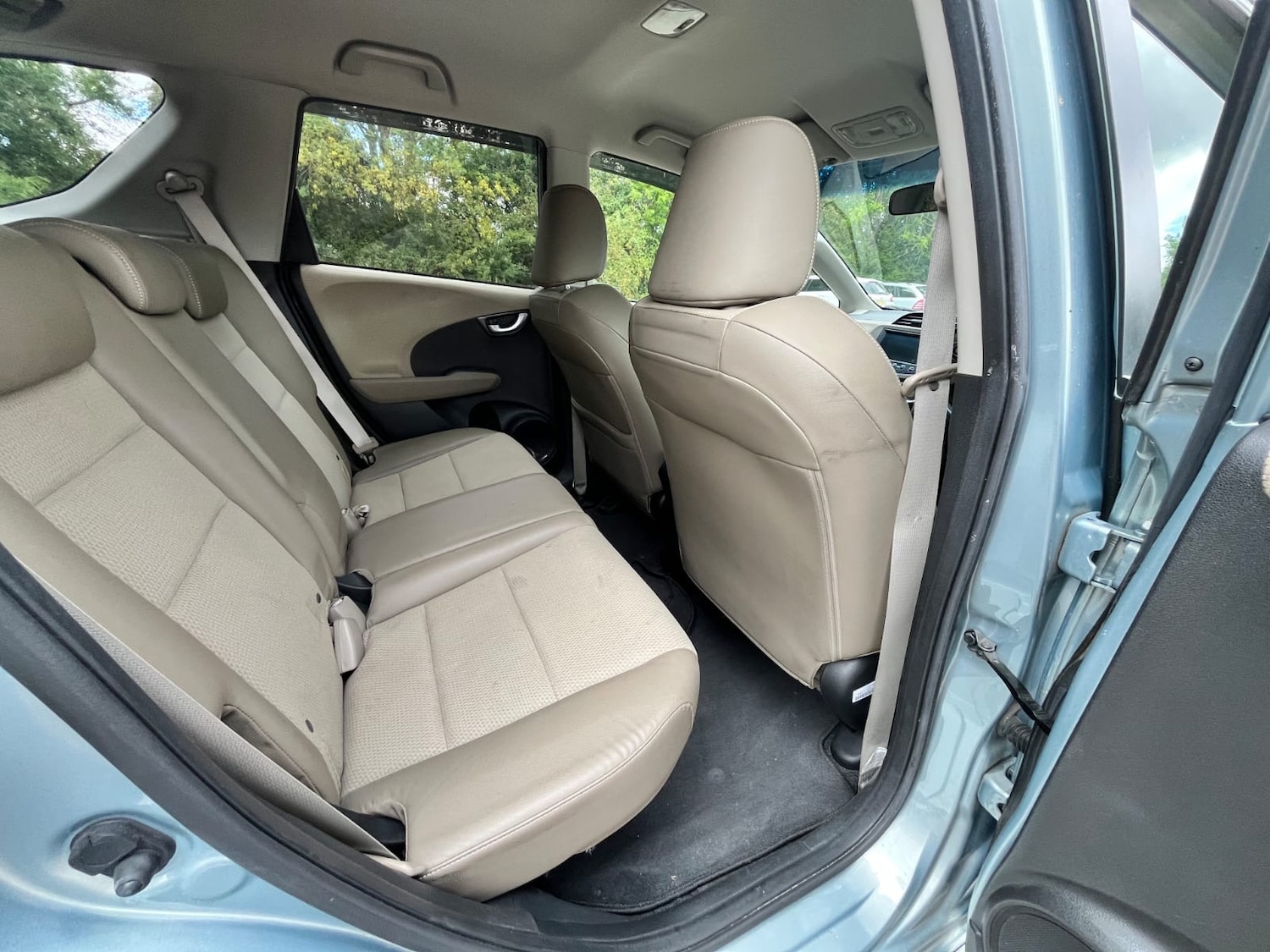 Used Honda Fit 2011 for sale - 76273175: Photo 16