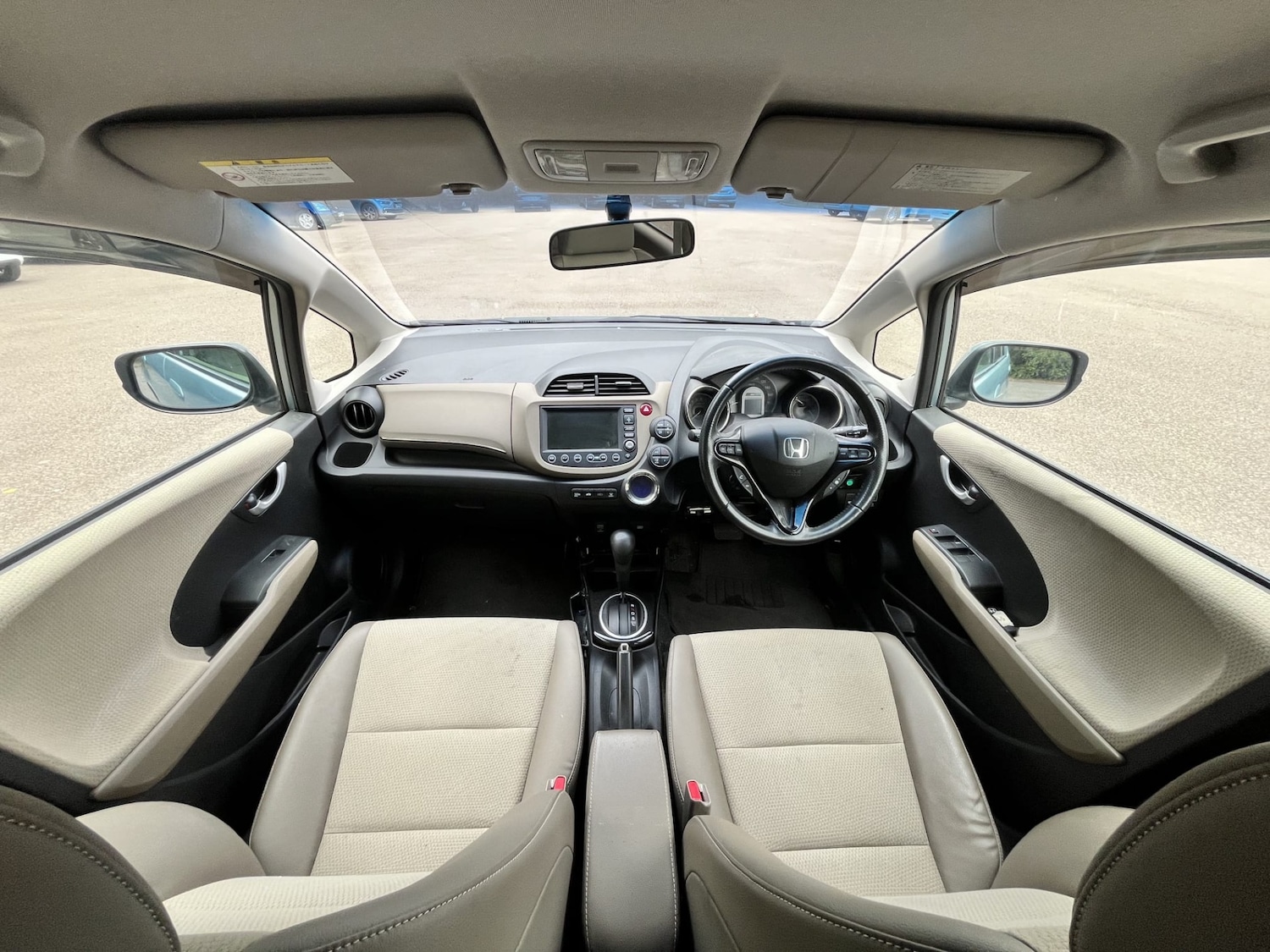 Used Honda Fit 2011 for sale - 76273175: Photo 9