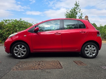 Used Toyota Yaris 2011 for sale - 79253666: Photo