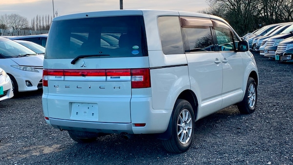 Used Mitsubishi Delica 2011 for sale - 62503544: Photo 11
