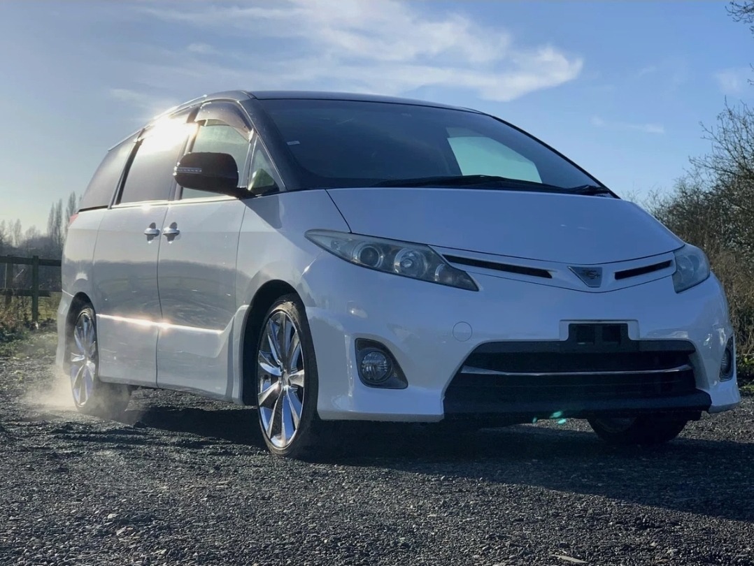 Used Toyota Estima for sale - 76037148: Photo 1