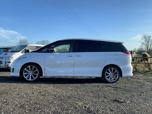Used Toyota Estima for sale - 76037148: Photo 3