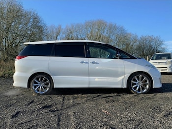 Used Toyota Estima for sale - 76037148: Photo 4