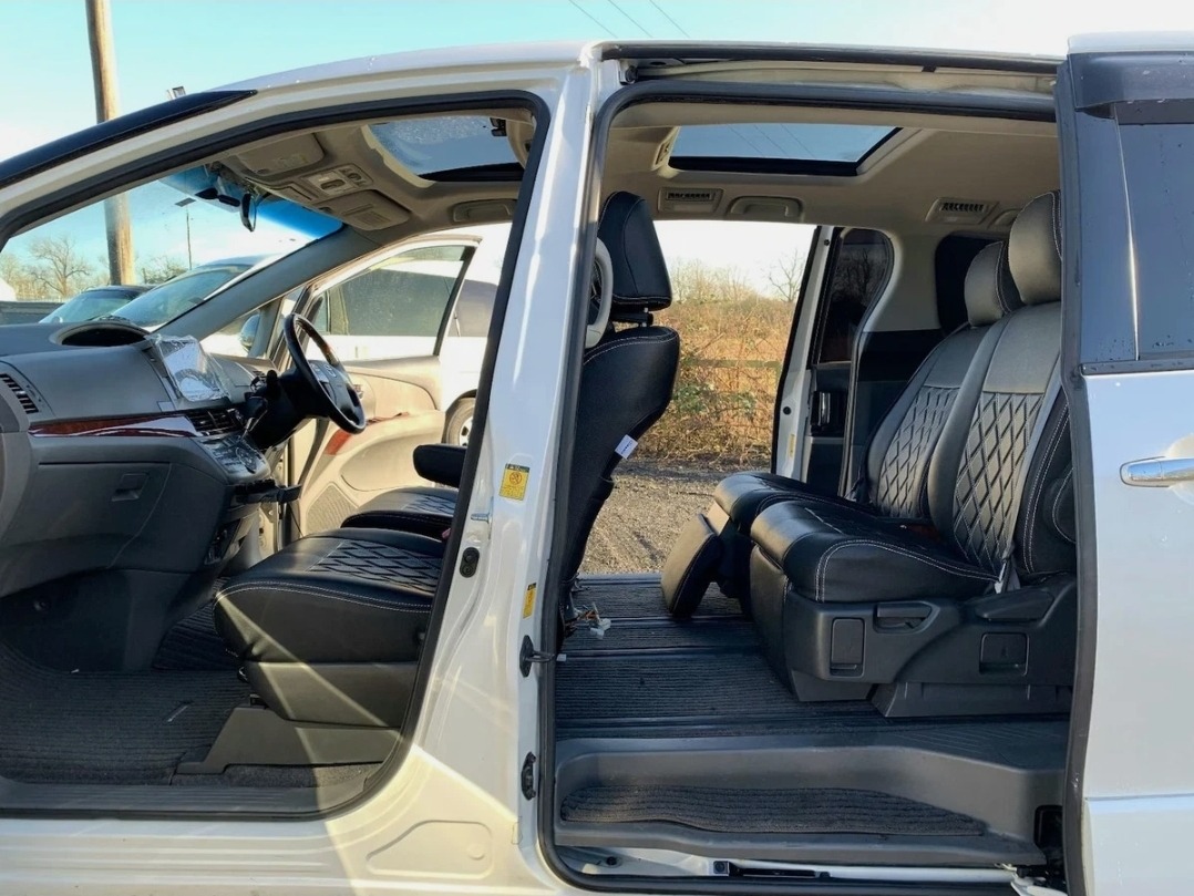 Used Toyota Estima for sale - 76037148: Photo 7