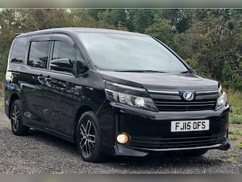 Used Toyota Voxy undefined for sale - 79404962: Photo