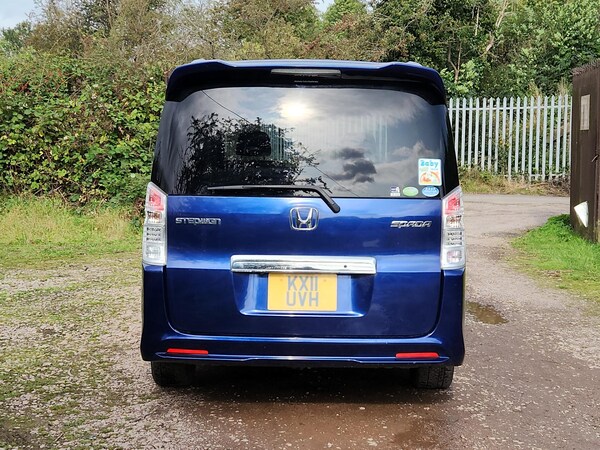 Used Honda Stepwagon 2011 for sale - 68794912: Photo 10