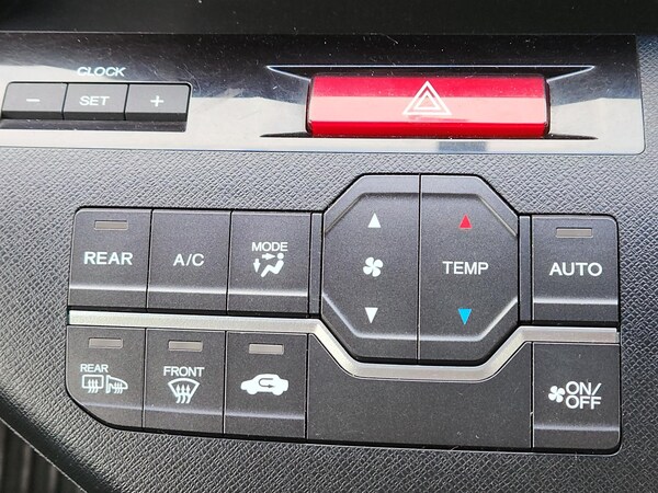 Used Honda Stepwagon 2011 for sale - 68794912: Photo 19