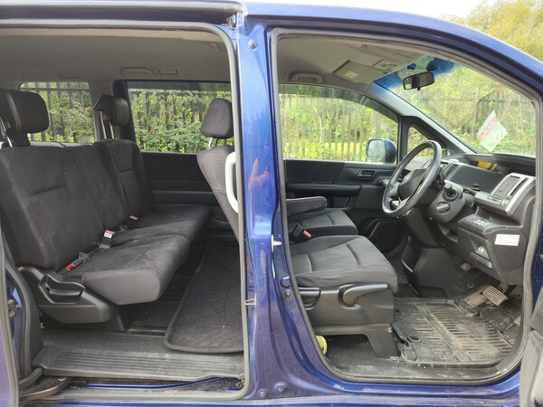 Used Honda Stepwagon 2011 for sale - 68794912: Photo 6