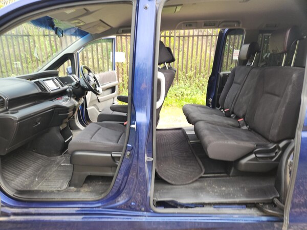Used Honda Stepwagon 2011 for sale - 68794912: Photo 8