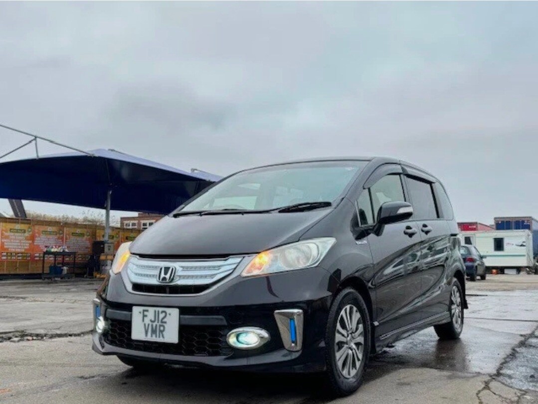 Used Honda Freed for sale - 76588444: Photo 3