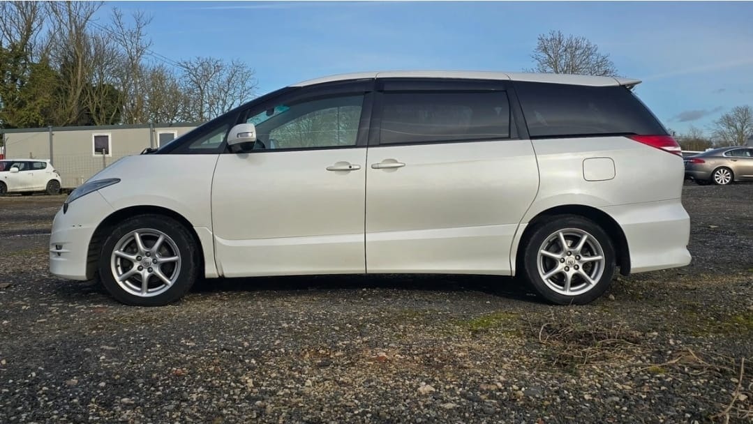 Used Toyota Estima 2019 for sale - 77474986: Photo 2