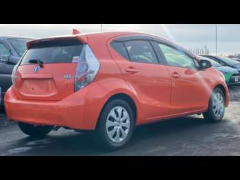 Used Toyota Aqua 2012 for sale - 65302371: Photo