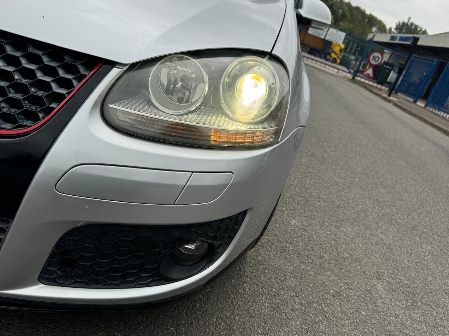 Used Volkswagen Golf for sale - 75995240: Photo 11