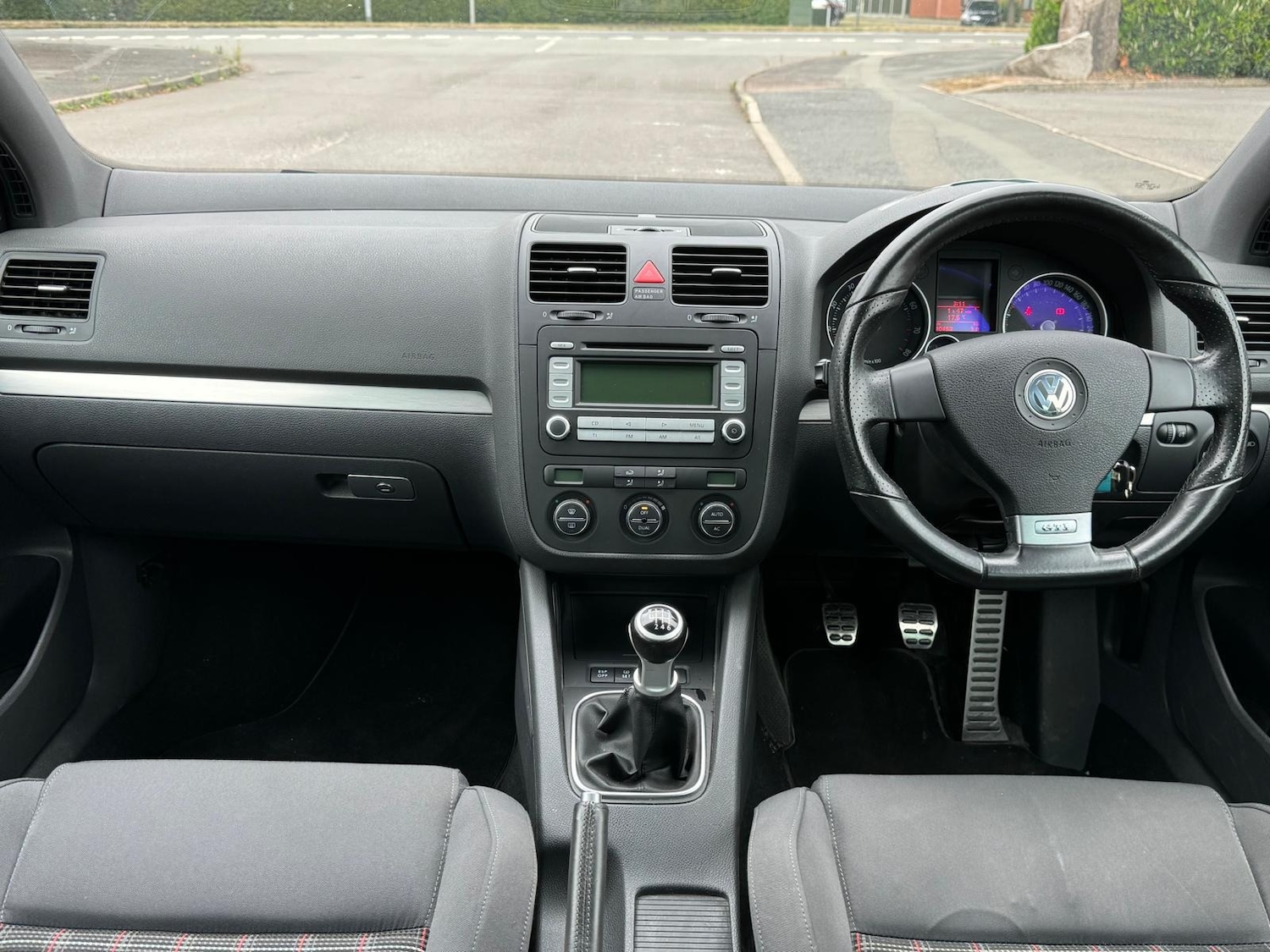 Used Volkswagen Golf for sale - 75995240: Photo 24
