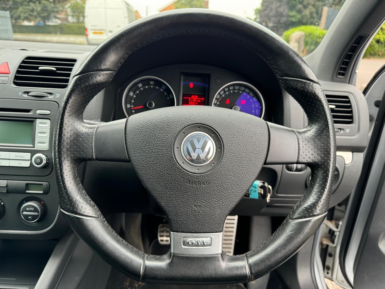 Used Volkswagen Golf for sale - 75995240: Photo 25
